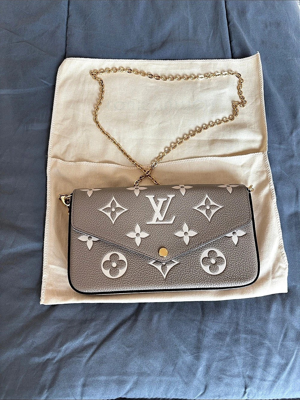 Louis Vuitton Pochette Felicie Monogram Crossbody Brown & White
